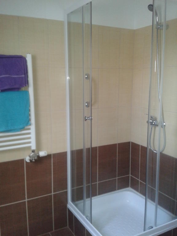 Hatarmenti Vendeghaz Zsira Room photo