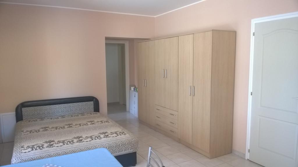 Hatarmenti Vendeghaz Zsira Exterior photo